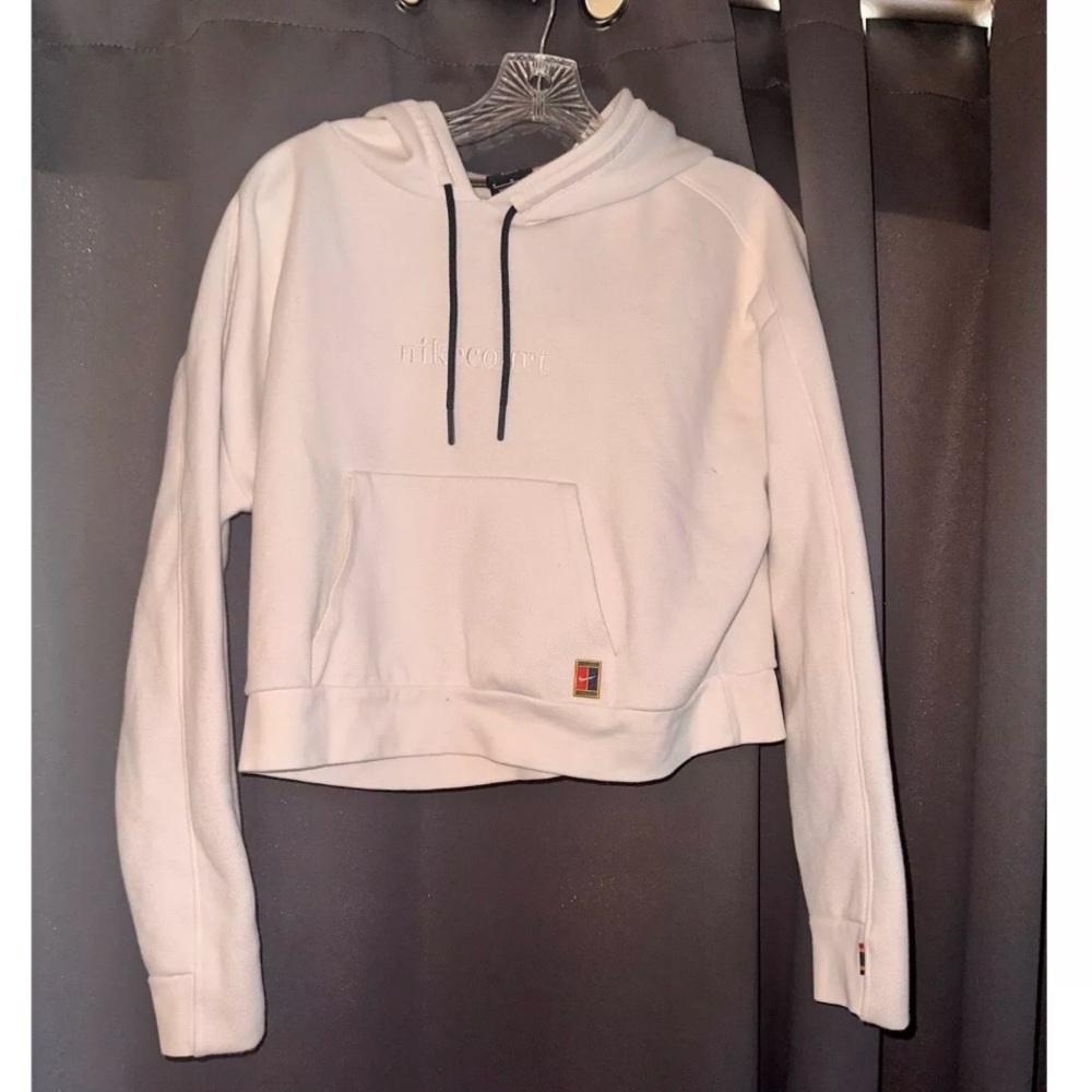 Nike Court; cropped hoodie, size medium